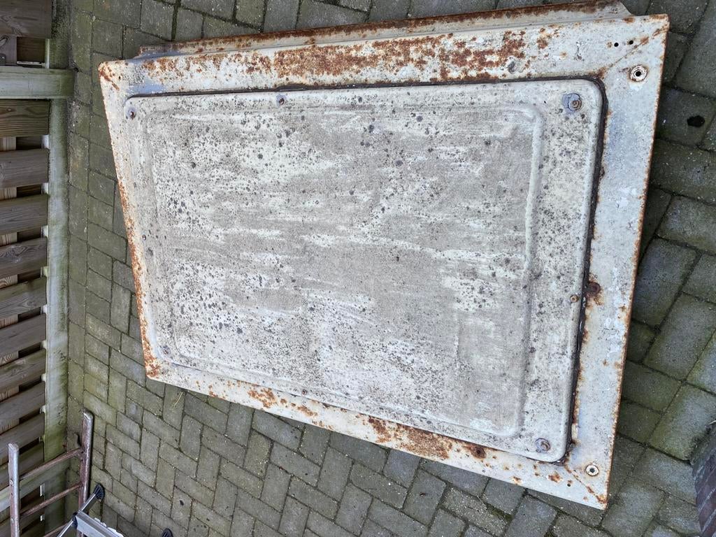 International zonnedak fritzmeier dak, Ophalen