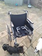 Gratis zwarte rolstoel met voetsteunen, Ophalen of Verzenden, Gebruikt, Duwrolstoel