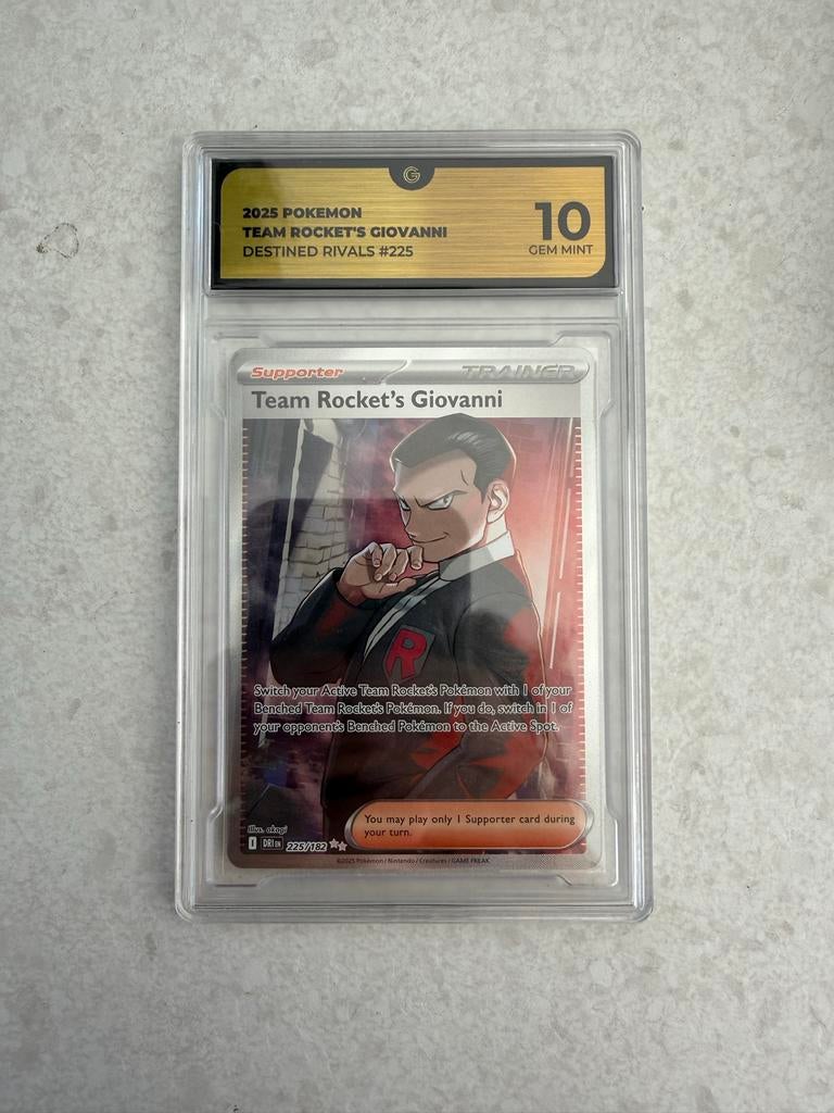 Team Rocket's Giovanni 225/182 - Full Art Trainer - Grade 10, Ophalen of Verzenden, Nieuw, Losse kaart, Foil