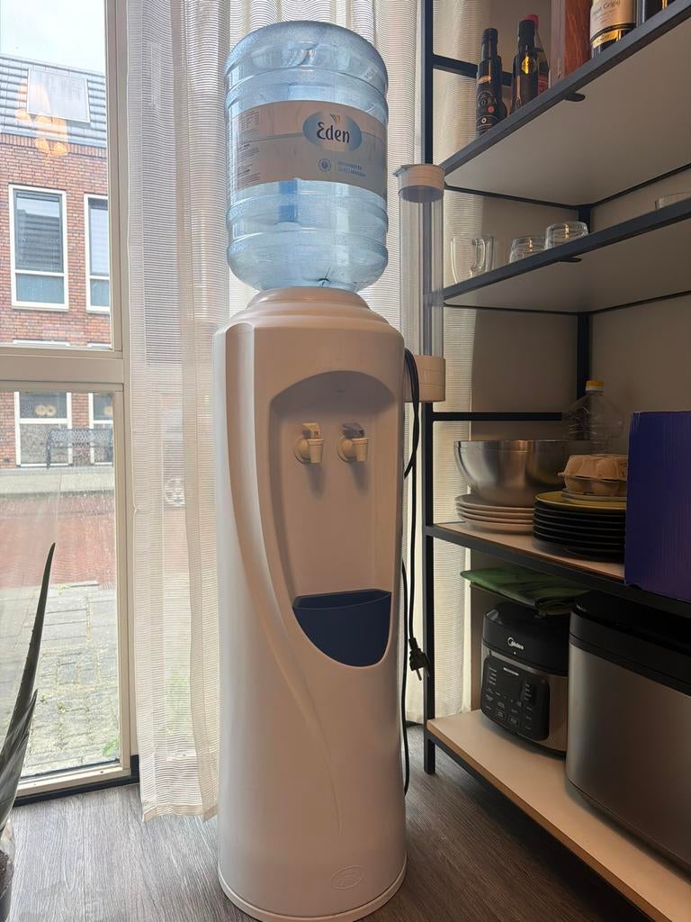 OASIS waterkoeler met nieuwe filter, Ophalen, Zo goed als nieuw, Waterkoeler