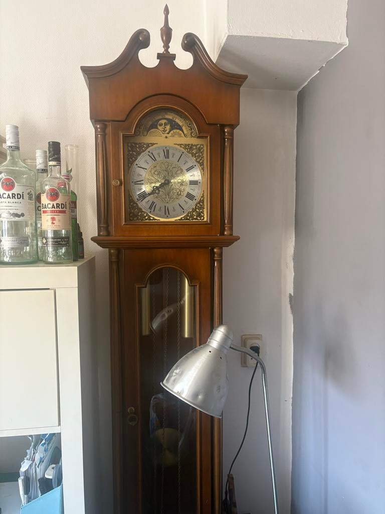 Grote staande klok goedlopend!, Ophalen