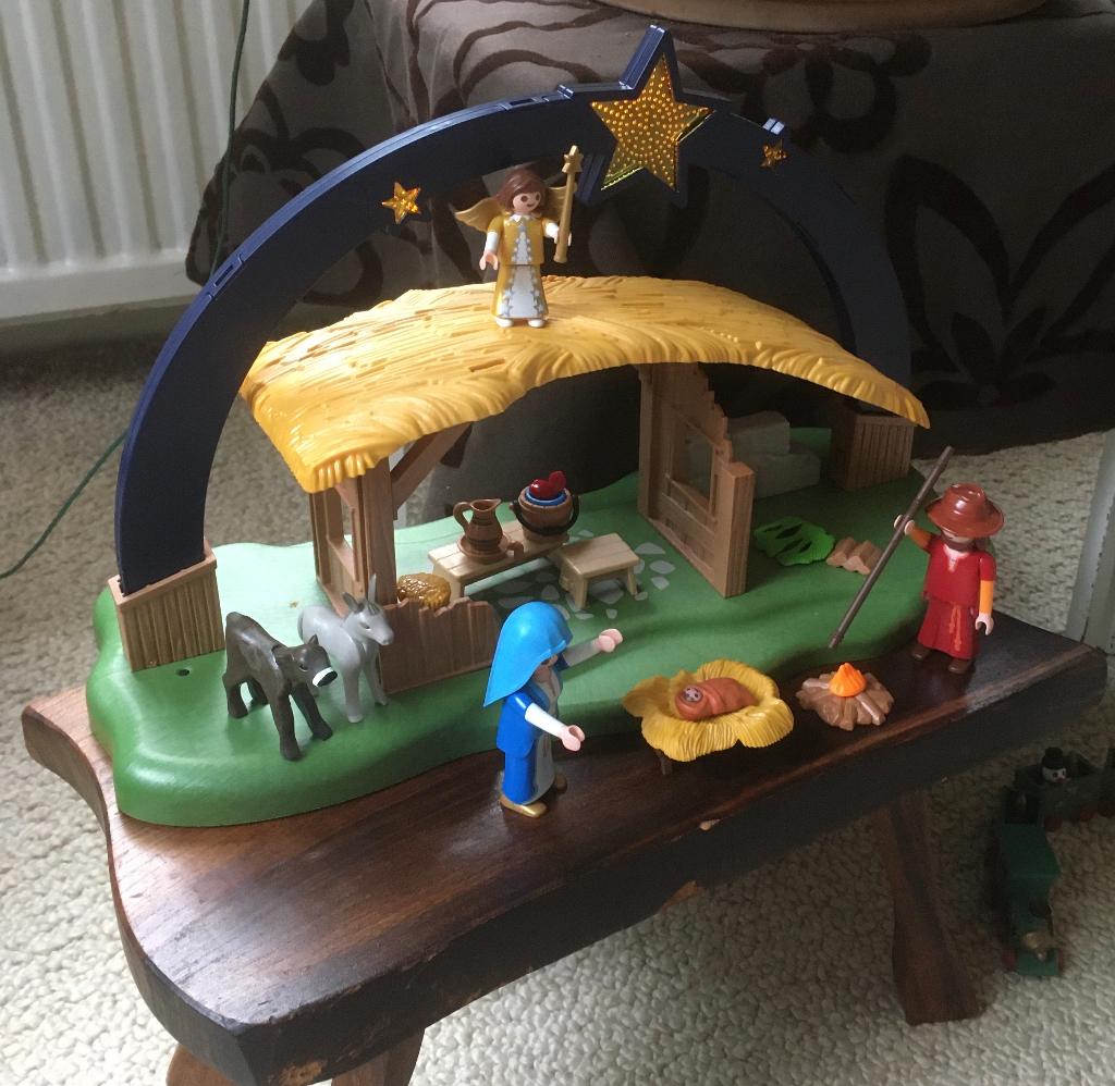 Kerststal en kerstlampjes, Ophalen of Verzenden, Zo goed als nieuw