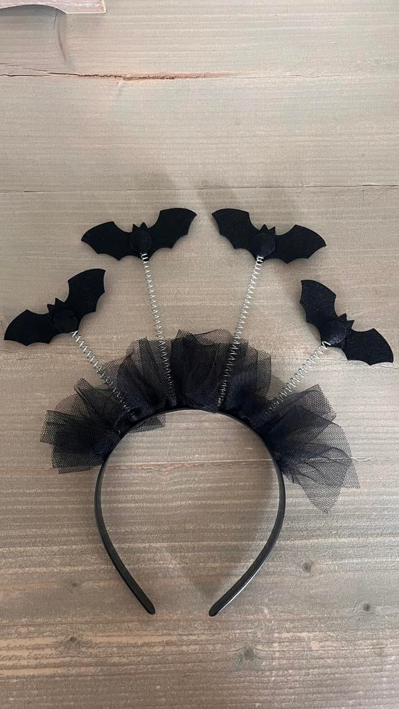 Vleermuizenkostuum: diadeem + cape, Ophalen of Verzenden, Gebruikt, Accessoires