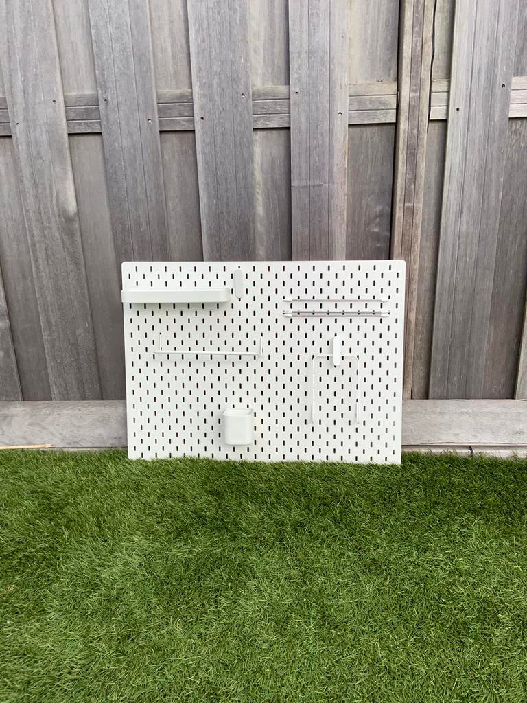 IKEA WAND BORD MET TOEBEHOREN, Ophalen, Gebruikt