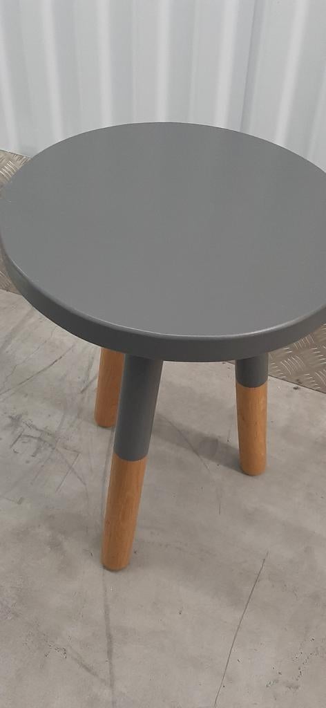 Eikenhouten kruk/bijzettafel, grijs, demontabel, Minder dan 55 cm, Gebruikt, Rond, Hout