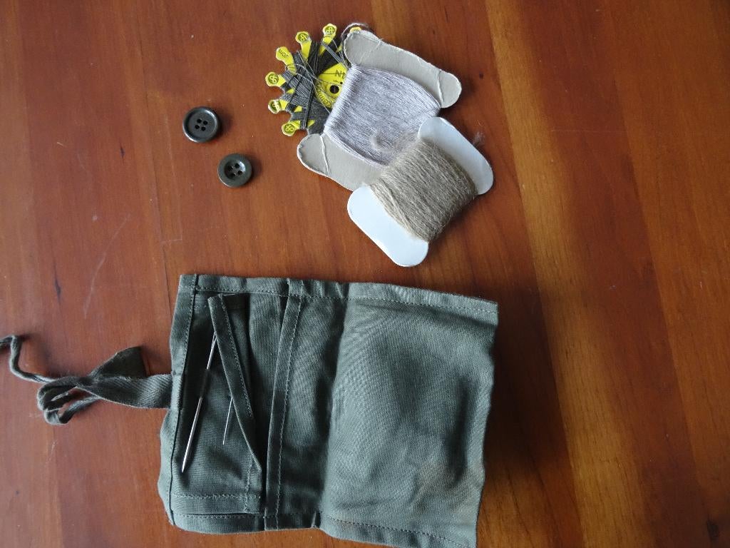 Naaietui van soldaat, Ophalen of Verzenden, Landmacht, Nederland, Overige typen