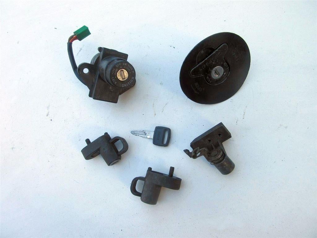 Suzuki GSX750ES slotenset GSX750EF contactslot tankdop slot, Ophalen of Verzenden