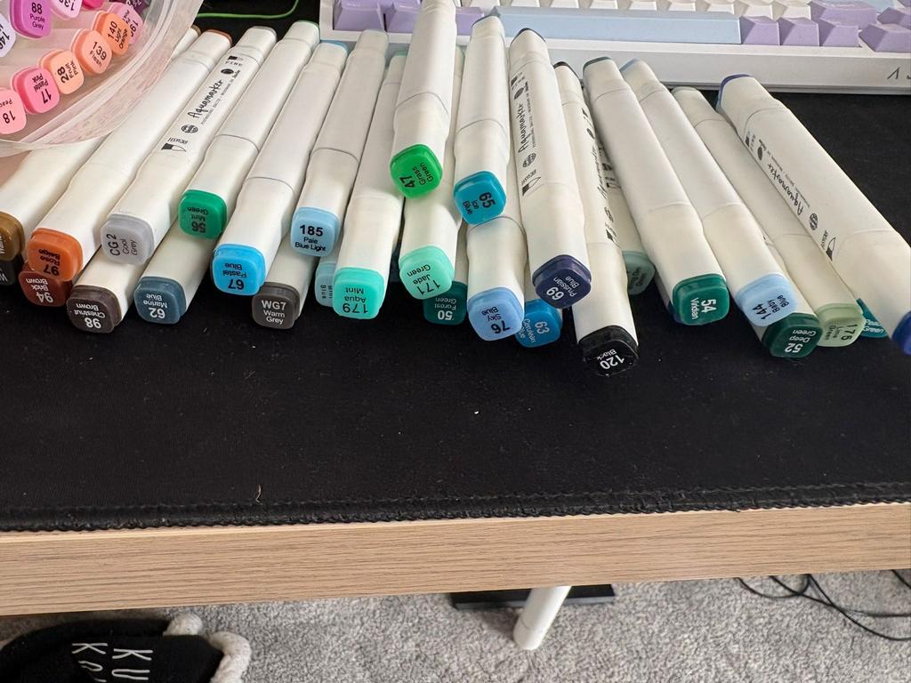 Aquamarker stiften set - diverse kleuren, Hobby en Vrije tijd, Tekenen, Ophalen of Verzenden, Gebruikt, Potlood of Stift