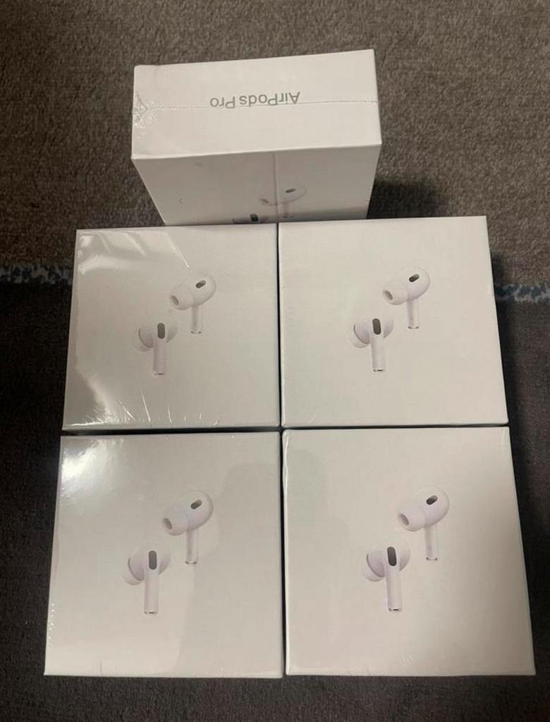 Airpod pro- nieuw in doos, Telecommunicatie, Mobiele telefoons | Oordopjes, Ophalen of Verzenden, Zo goed als nieuw