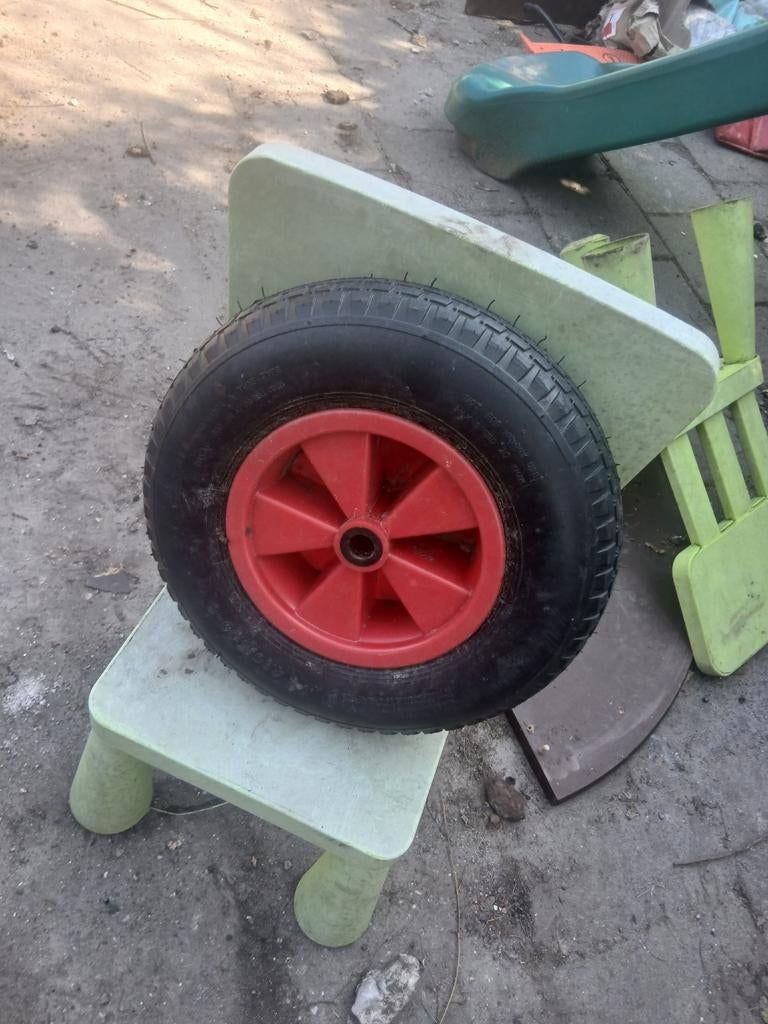 Gloednieuwe skelterband met velg, Kinderen en Baby's, Speelgoed | Buiten | Skelters, Ophalen of Verzenden