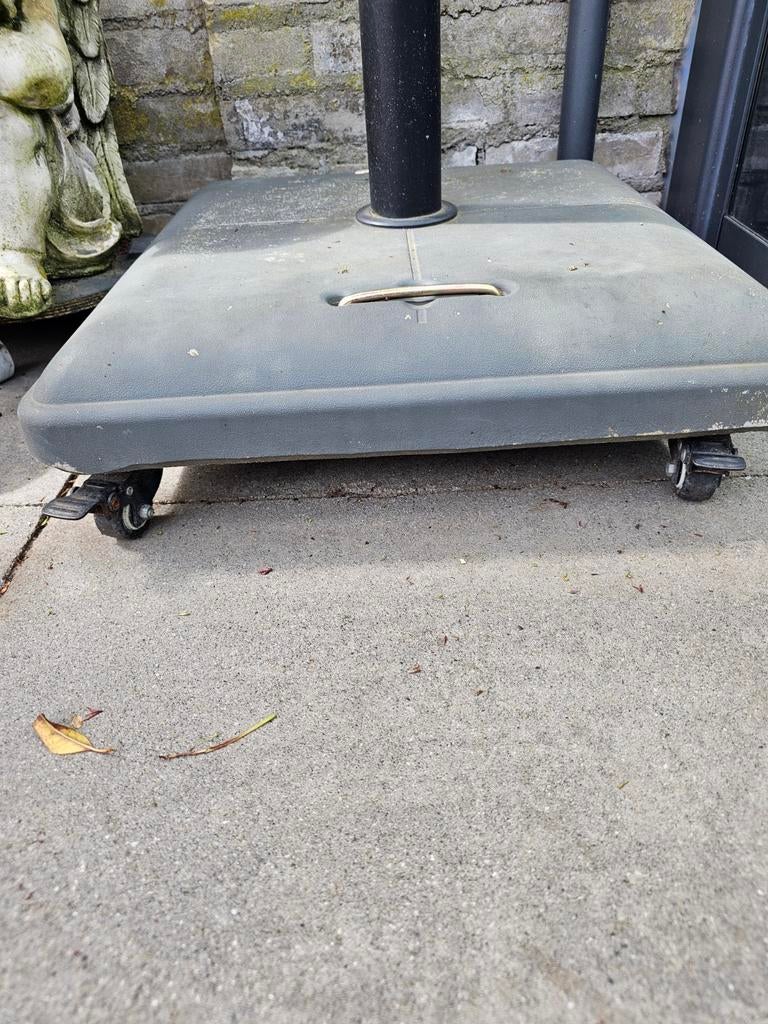 Parasol voet,in goede staat.weegt 50 kilo, Tuin en Terras, Ophalen, Minder dan 1 meter, Parasolvoet
