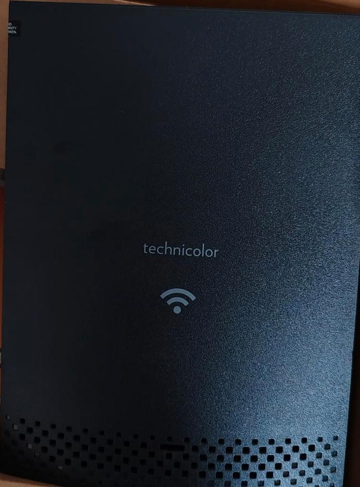 Technicolor TC7210.Z modem router, Computers en Software, Routers en Modems, Zo goed als nieuw, Router met modem, Ophalen of Verzenden