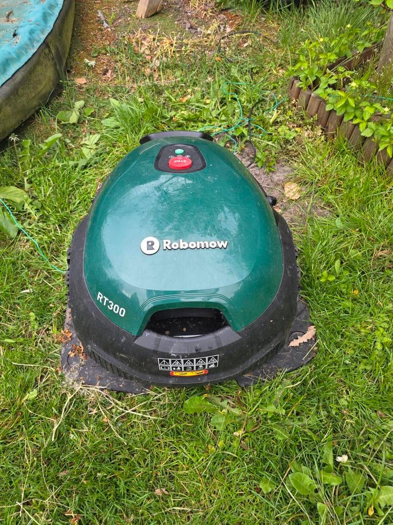 Robomow RT300 Robotmaaier - Werkt perfect!, Tuin en Terras, Robotmaaiers, Gebruikt, Ophalen