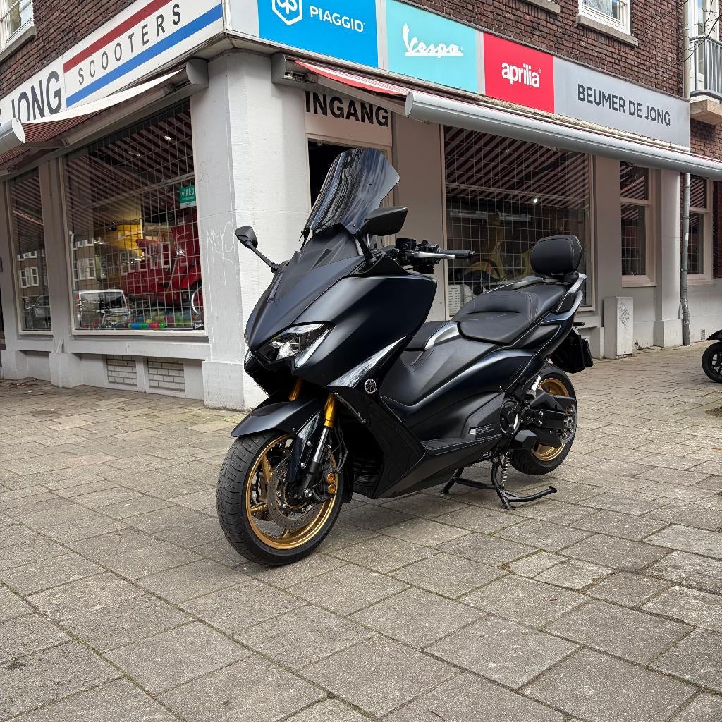 Yamaha TMAX Tech MAX | Midnight Custom Blue | Arrow uitlaat, Bedrijf, Meer dan 35 kW, 1 cilinder, Handvatverwarming