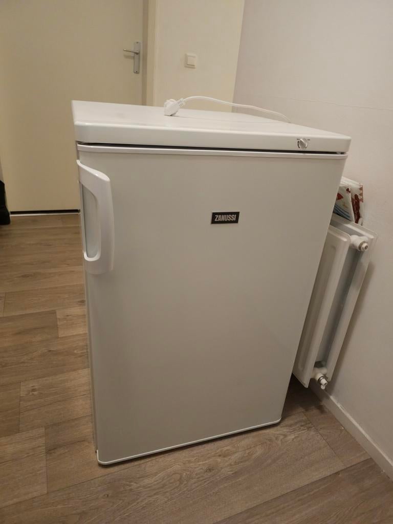 Zanussi vriezer - Zo goed als nieuw, Minder dan 85 cm, Minder dan 60 cm, Zo goed als nieuw, Vrijstaand
