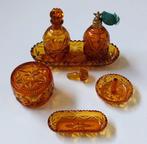 Antiek Bohemia Art Deco kaptafelset Amberkleurig Persglas, Antiek en Kunst, Antiek | Glas en Kristal, Ophalen of Verzenden