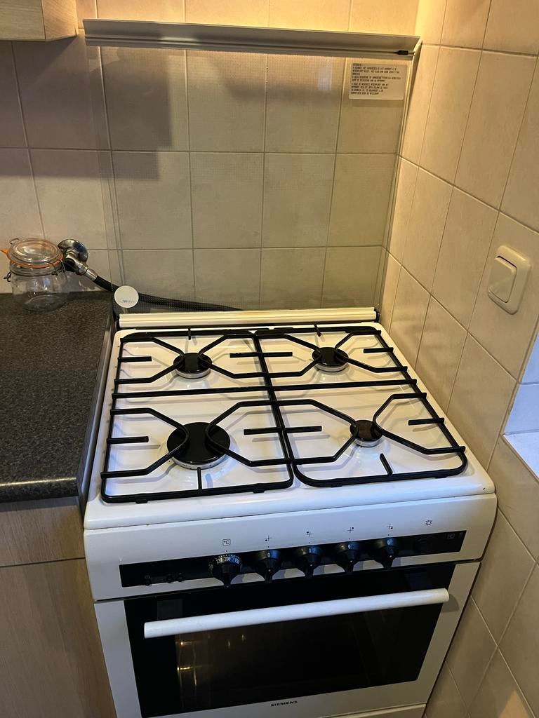 Siemens Gastel met oven - Zeer goede staat, Witgoed en Apparatuur, Fornuizen, Ophalen, Minder dan 85 cm, 4 kookzones, Zo goed als nieuw