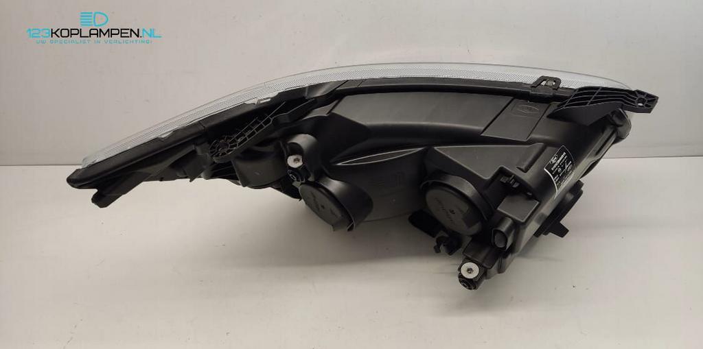 Ford Fiesta MK8 koplamp links, Gebruikt, -, -, Ophalen of Verzenden