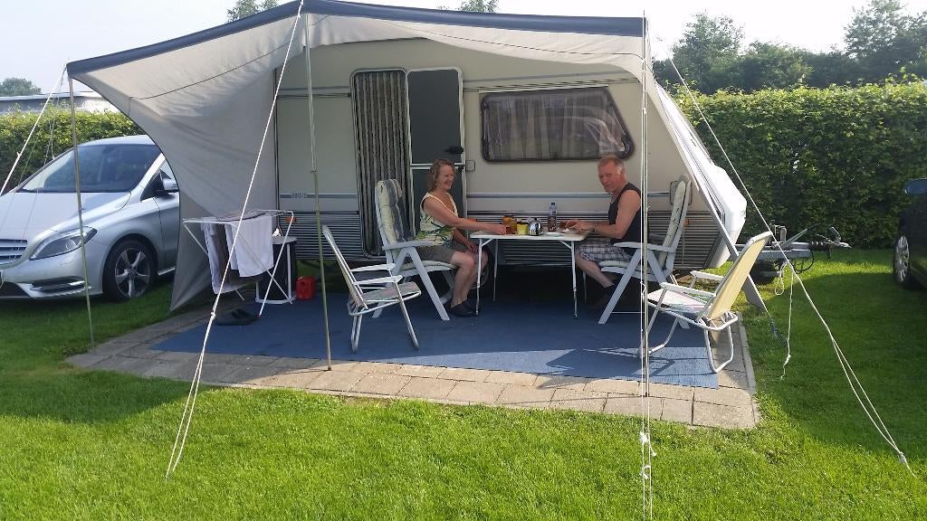 caravan, Caravans en Kamperen, Caravans, Particulier, tot en met 2, 500 - 750 kg, Standaardzit, Beyerland, Omvormbare zithoek