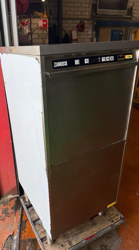 Zanussi vaatwasser horeca LU7ADP voorlader horeca hoogmodel, Ophalen, Gebruikt, 60 cm of meer, Vrijstaand