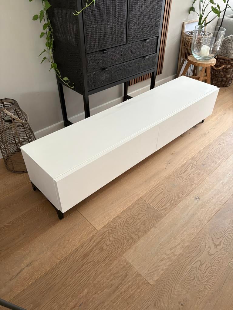 ✅✅Mooi massief houten Dressoir, Ophalen, Zo goed als nieuw, 25 tot 50 cm, 150 tot 200 cm