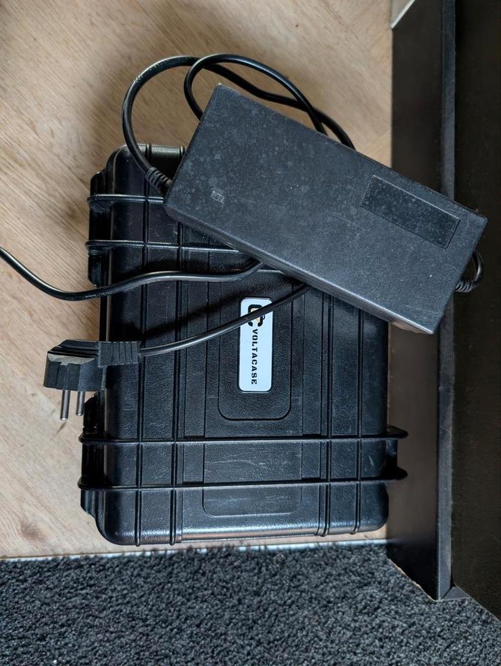 Voltacase 50 Ah LiFePO4 Accu met Bluetooth en Lader, Audio, Tv en Foto, Accu's en Batterijen, Ophalen of Verzenden