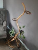 Vintage rotan plantenstandaard, Tuin en Terras, Bloembakken en Plantenbakken, Overige materialen, Gebruikt, Minder dan 60 cm, Rond