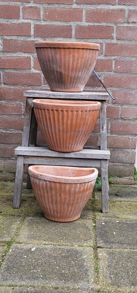 mooie nieuwe terracotta muur bloempot, 3 stuks, 40 euro, Rond, Nieuw, Minder dan 40 cm, Balkon