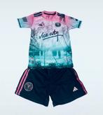 Miami - Messi tenue - GTA - Vice City - Adidas, Ophalen of Verzenden, Zo goed als nieuw, Jongen of Meisje, Sport- of Zwemkleding