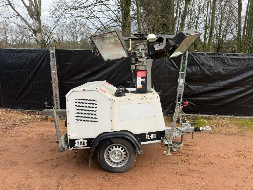 Lichtmast Morris TL-90, Ophalen, Gebruikt, 500 watt of meer, Lamp met armatuur