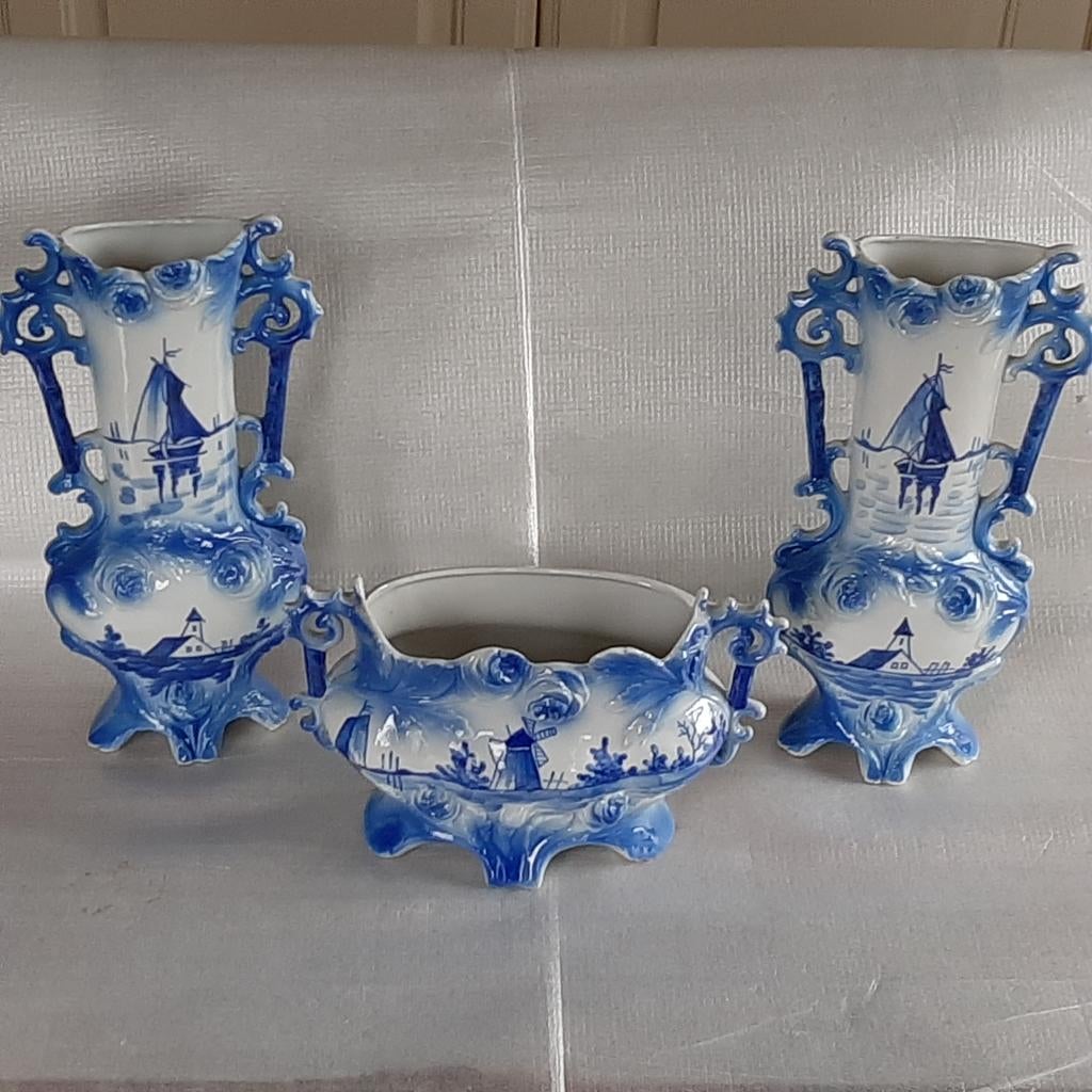 Vintage kaststel; 2 vazen + jardinière blauw / wit, Ophalen, Gebruikt, Overige kleuren, Aardewerk of Porselein