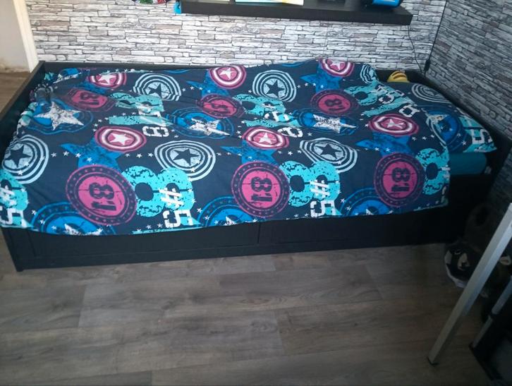 IKEA Brimnes uitschuifbaar bed met opberglades, Huis en Inrichting, Slaapkamer | Bedden, Ophalen