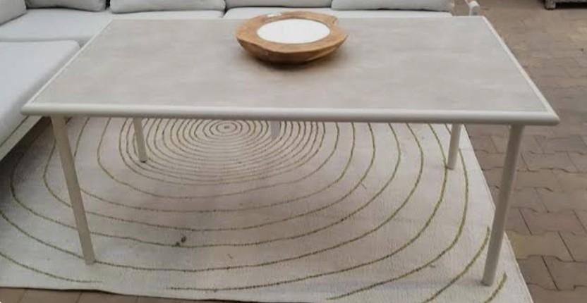 Nieuwe beige eettafel 150x80 intra tuin karwei kwantum, Ophalen of Verzenden, Nieuw