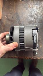 Nieuwe dynamo massa vrij 24 volt, Watersport en Boten, Ophalen of Verzenden, Nieuw, Motor en Techniek, Zeilboot of Motorboot