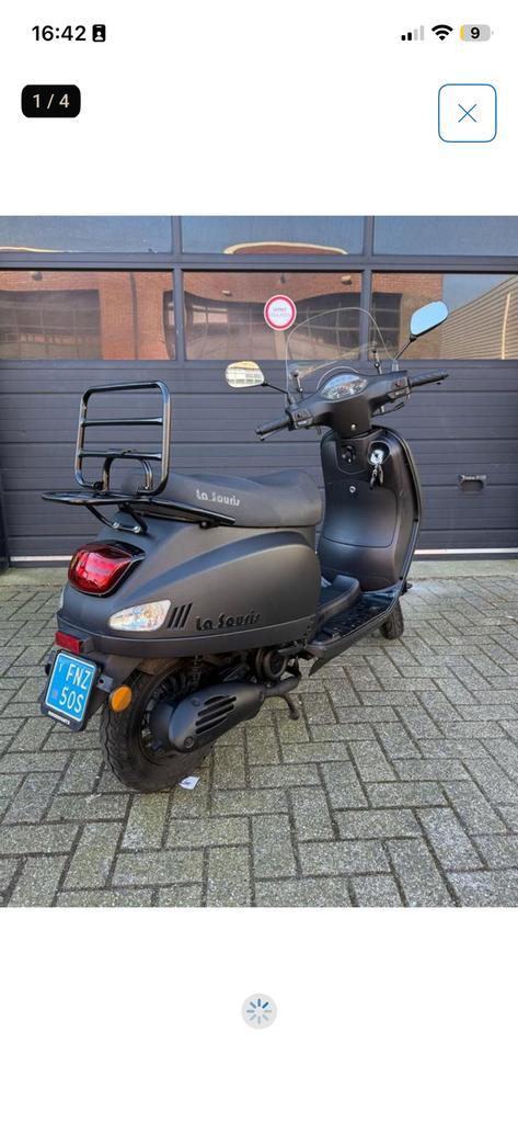 Scooter La Souris 2023, Fietsen en Brommers, Snorfietsen en Snorscooters, Zo goed als nieuw, Overige merken, Benzine, Ophalen