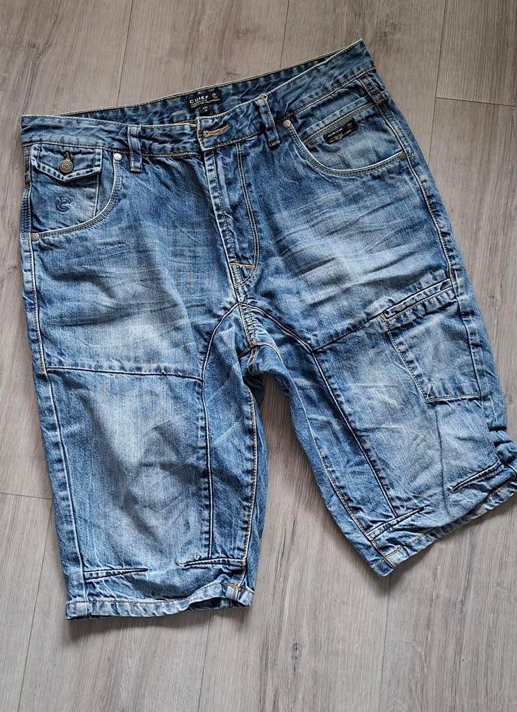Chief (jeans) bermuda maat M, Ophalen of Verzenden, Zo goed als nieuw, Blauw, W32 (confectie 46) of kleiner