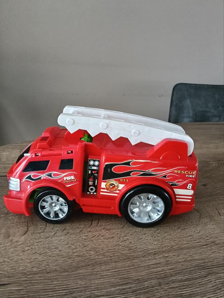 Auto met draak, Kinderen en Baby's, Ophalen of Verzenden, Gebruikt