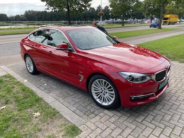 BMW 3-Serie GT 330i Xdrive 252pk Aut 2017 Rood, 1998 cc, Euro 6, 4 cilinders, Leder