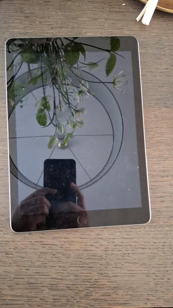 Apple iPad 5e generatie - Zilver - 32GB, Computers en Software, Apple iPads, 9 inch, Gebruikt, 32 GB, Apple iPad