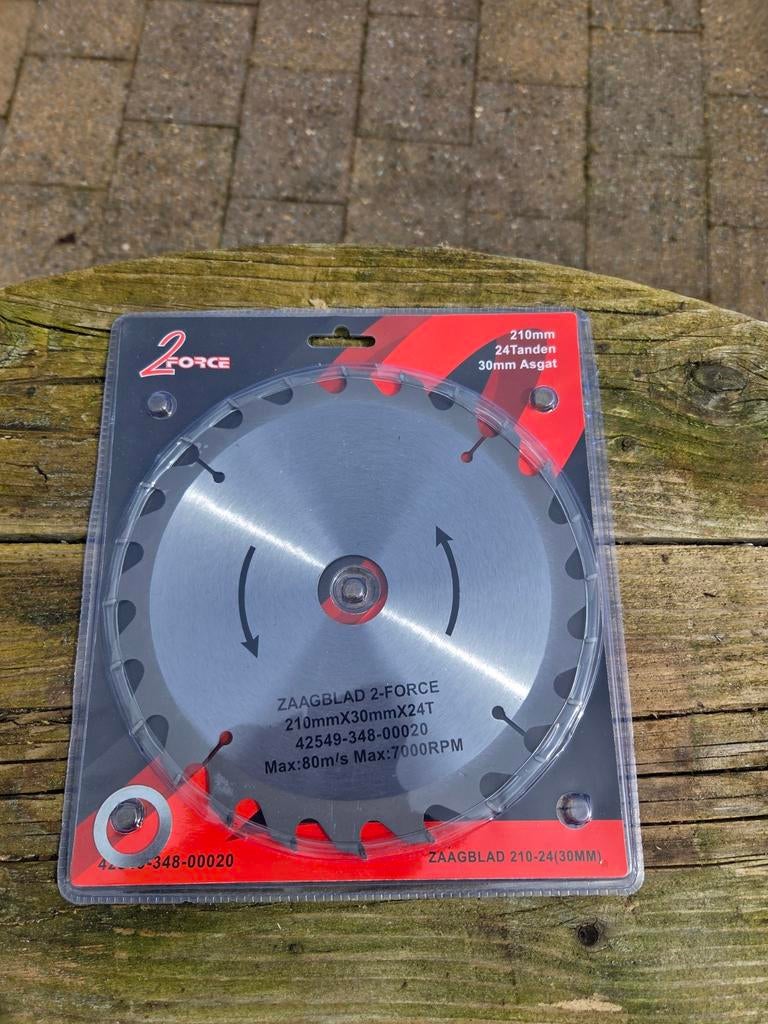 2 Force zaagbladen 210mm 24 tanden 30mm asgat, Ophalen, 1200 watt of meer, Cirkelzaag, 70 mm of meer