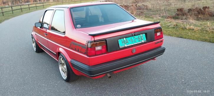 Vw jetta mk2, Auto's, Volkswagen, Particulier, Jetta, Benzine, Coupé, Handgeschakeld, Rood, Grijs, Kunstmatig leder, Ophalen