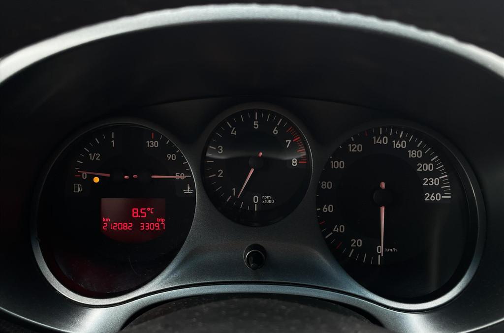 Seat Leon 2.0 FSI 150PK, Auto's, Stof, Gebruikt, Zwart, 4 cilinders