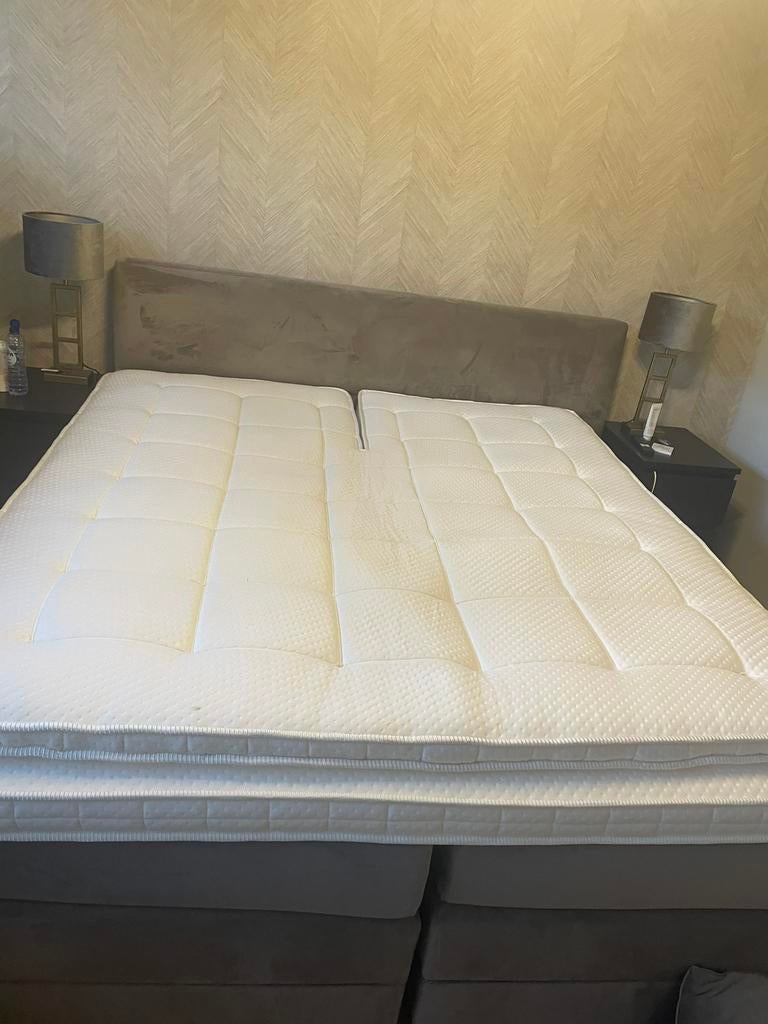 Topper 10cm dik 200x200, Ophalen, Zo goed als nieuw, Tweepersoons, Overige maten