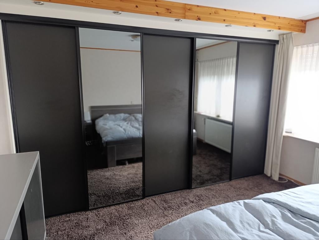 Schuifdeursysteem met 5 deuren, waarvan 2 spiegeldeuren, Ophalen, Gebruikt, 200 cm of meer, 200 cm of meer