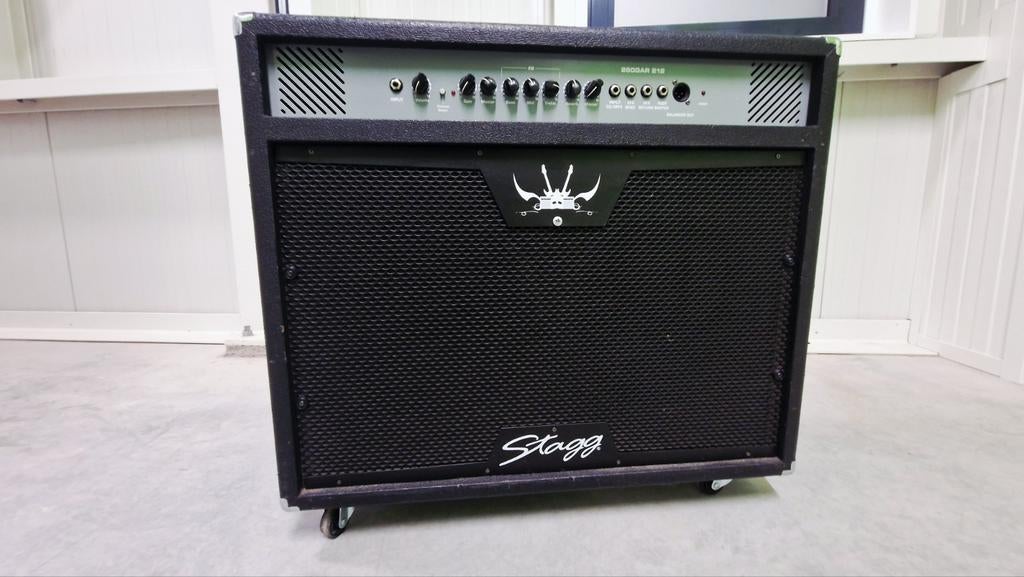 Stagg 250GAR 212 250 W RMS Gitaarversterker, Muziek en Instrumenten, Versterkers | Bas en Gitaar, Ophalen, Gebruikt, 100 watt of meer