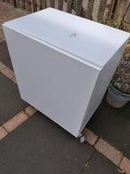 Witte kast op wieltjes met 2 planken, Ophalen, Nieuw