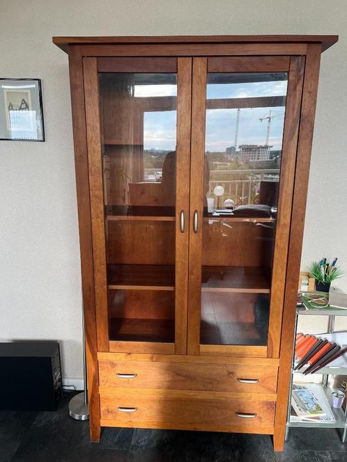 Kersenhouten vitrine kast, Huis en Inrichting, Kasten | Vitrinekasten, Zo goed als nieuw, 150 tot 200 cm, 50 tot 100 cm, 25 tot 50 cm