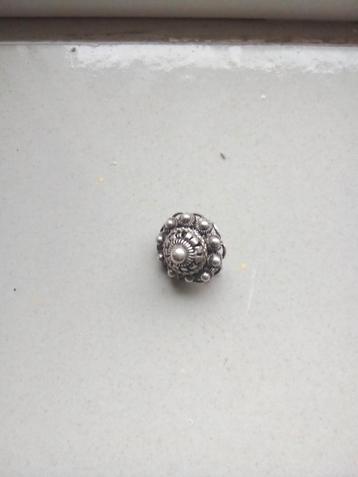 Zilver broche zeeuws knopje beschikbaar voor biedingen