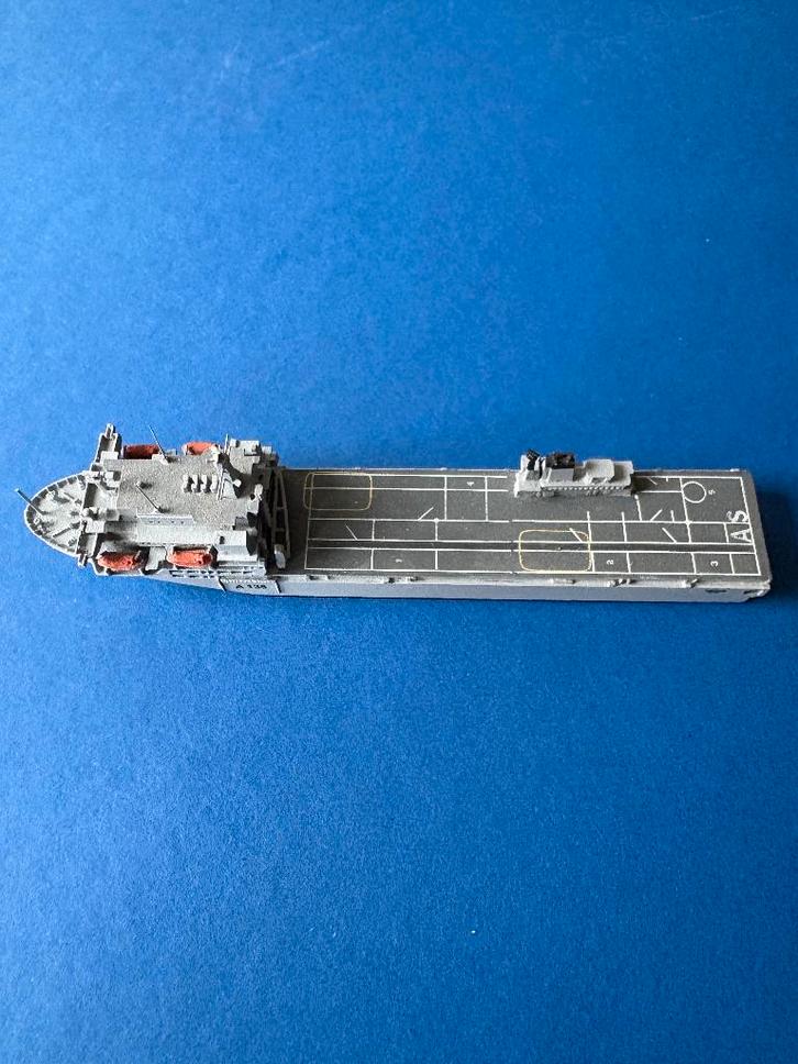 METALEN WATERLIJN SCHEEPSMODEL 1:1250 RFA ARGUS, Hobby en Vrije tijd, Modelbouw | Boten en Schepen, Zo goed als nieuw, 1:200 of kleiner