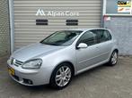 Volkswagen Golf 1.6 FSI Sportline Eerste eigenaar / AC / Cru, Voorwielaandrijving, Gebruikt, Origineel Nederlands, Handgeschakeld